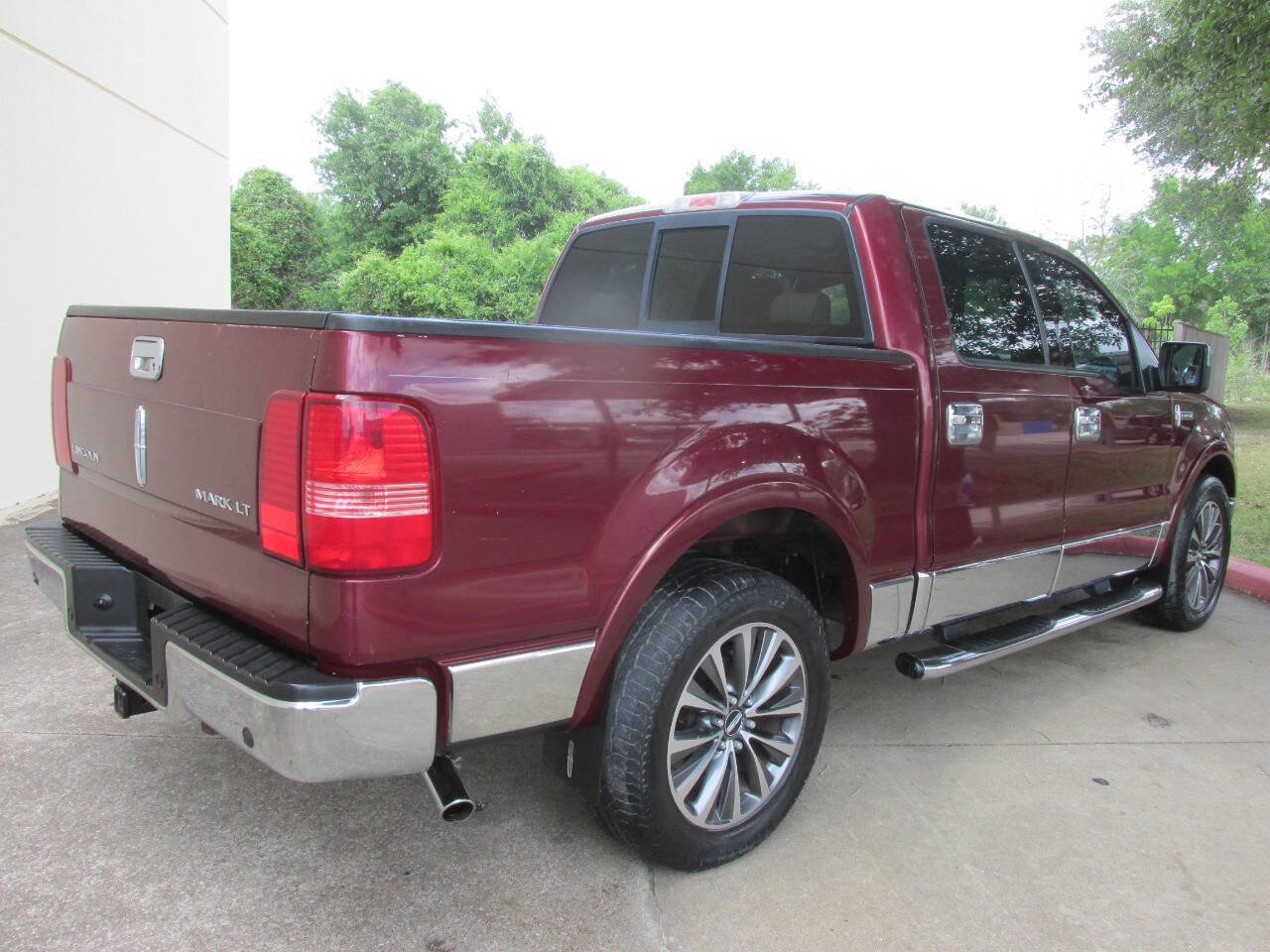 Used 2006 Lincoln Mark LT 2WD image 8