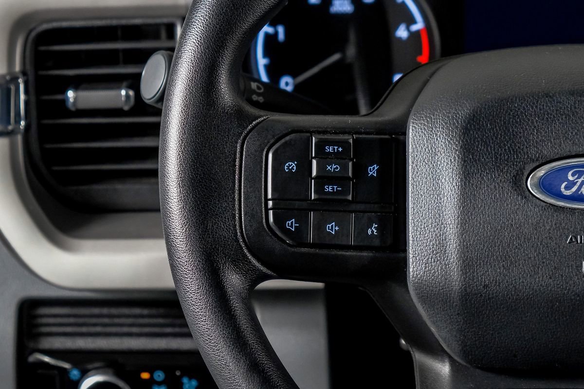 Used 2025 Ford F350 XLT image 18