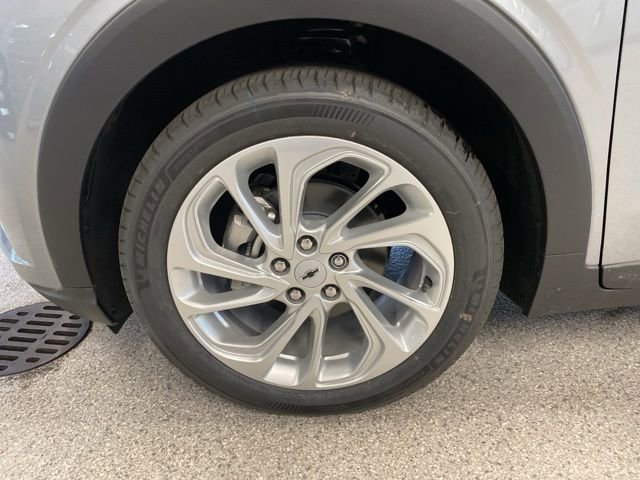 New 2027 Chevrolet Bolt LT FWD image 10