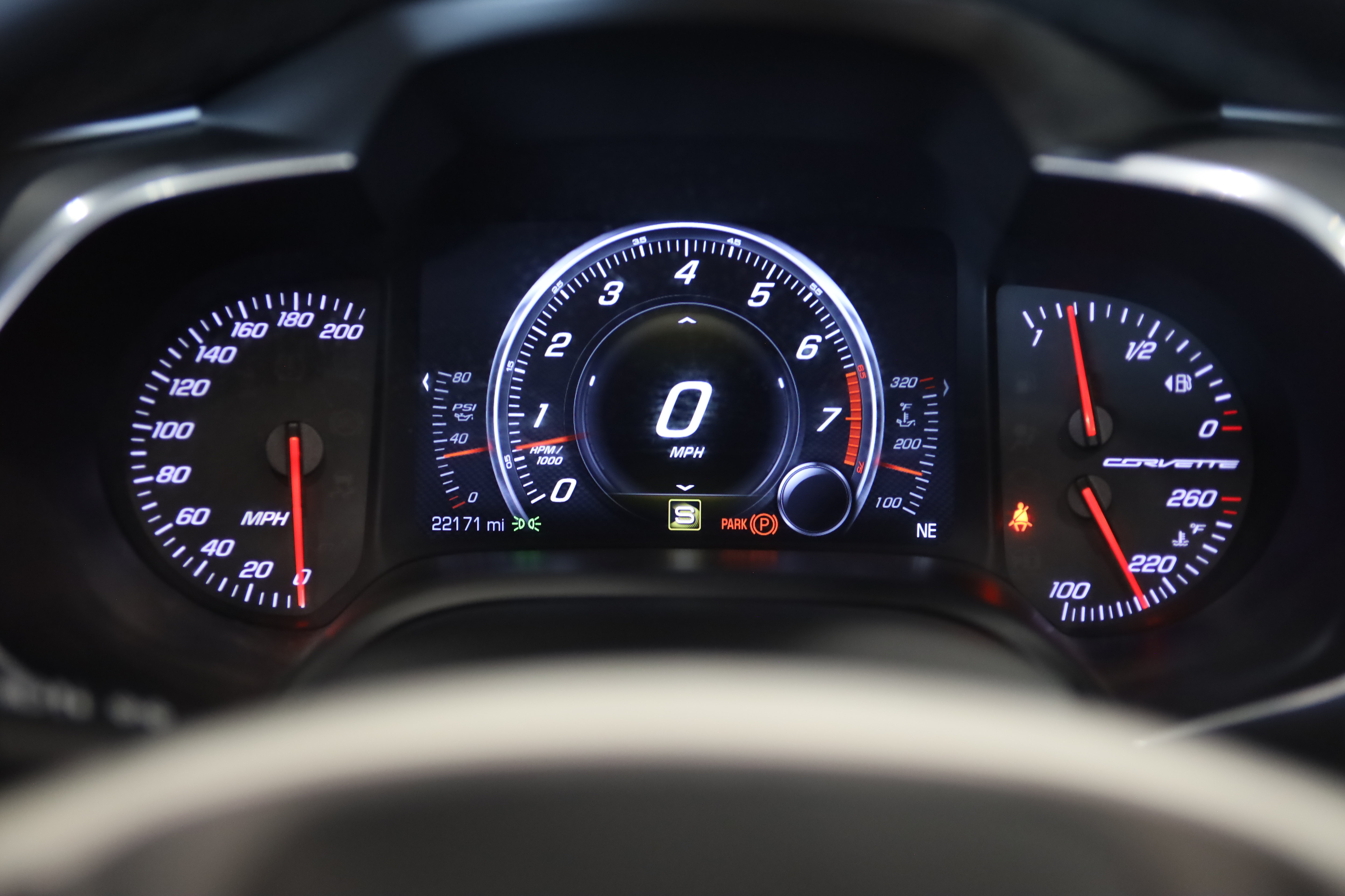 Used 2015 Chevrolet Corvette Stingray Convertible w/ 3LT Preferred Equipment Group RWD image 24