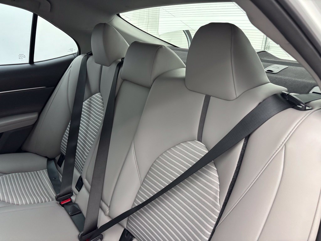Used 2024 Toyota Camry SE AWD/4WD image 36