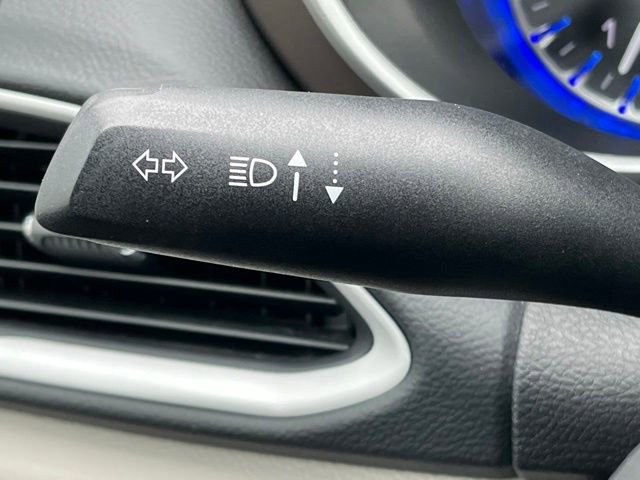 Used 2024 Chrysler Voyager LX FWD image 39