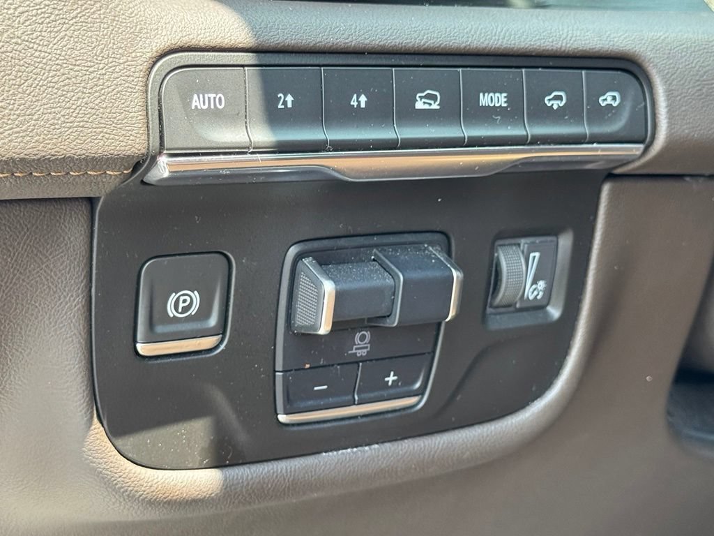 Used 2022 Cadillac Escalade ESV Sport w/ Touring Package AWD/4WD image 21