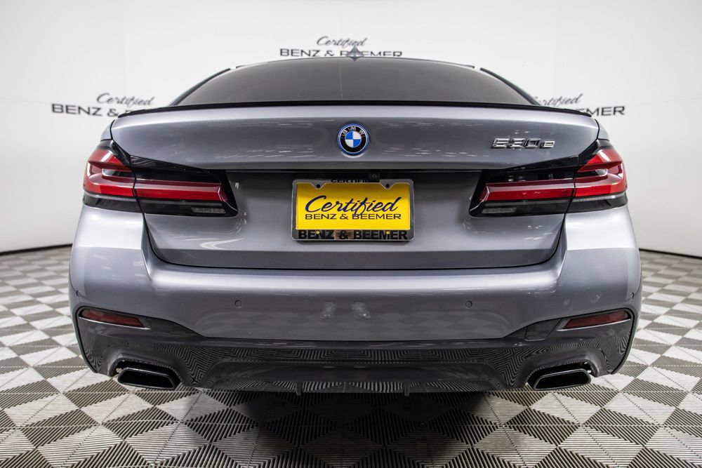 Used 2023 BMW 530e w/ M Sport Package RWD image 7