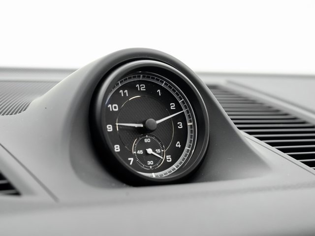 Certified 2025 Porsche Macan image 17