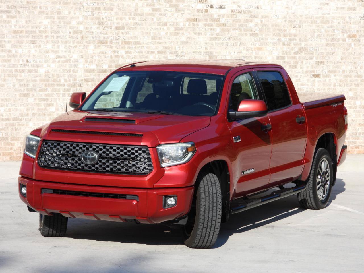 Used 2018 Toyota Tundra CrewMax SR5 w/ TRD Sport Package RWD image 25