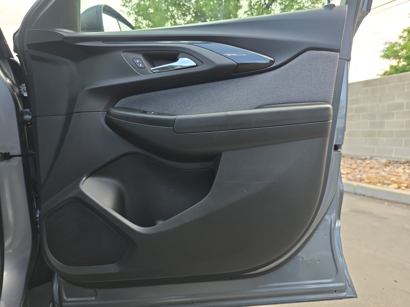 Used 2021 Chevrolet TrailBlazer LS FWD image 29
