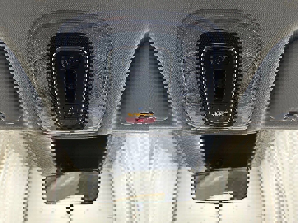 Used 2025 Hyundai Elantra SEL w/ Cargo Package image 38