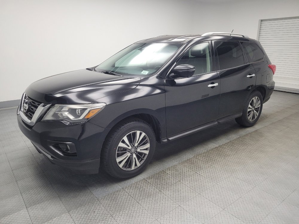 Used 2017 Nissan Pathfinder SL image 2