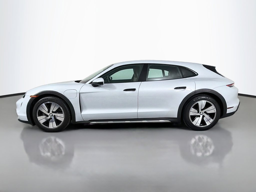 Used 2024 Porsche Taycan 4 Cross Turismo AWD/4WD image 8