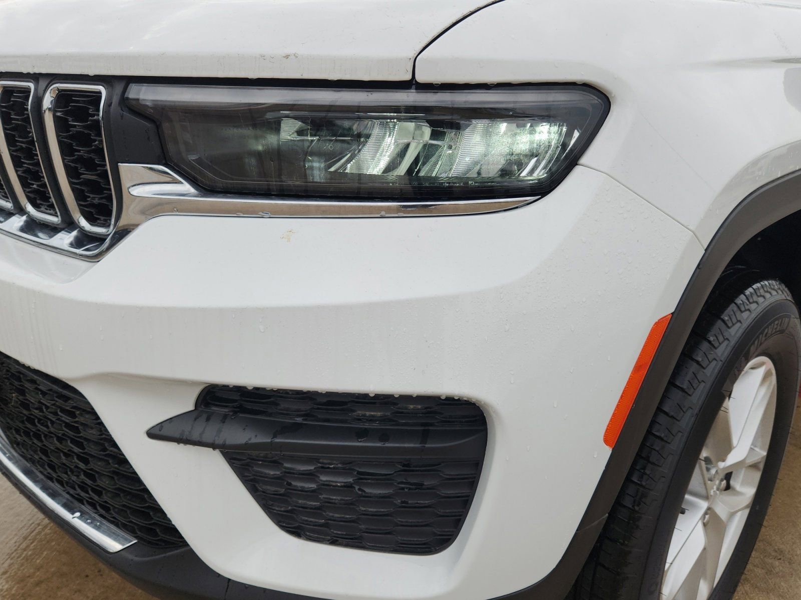 New 2026 Jeep Grand Cherokee Laredo RWD image 9
