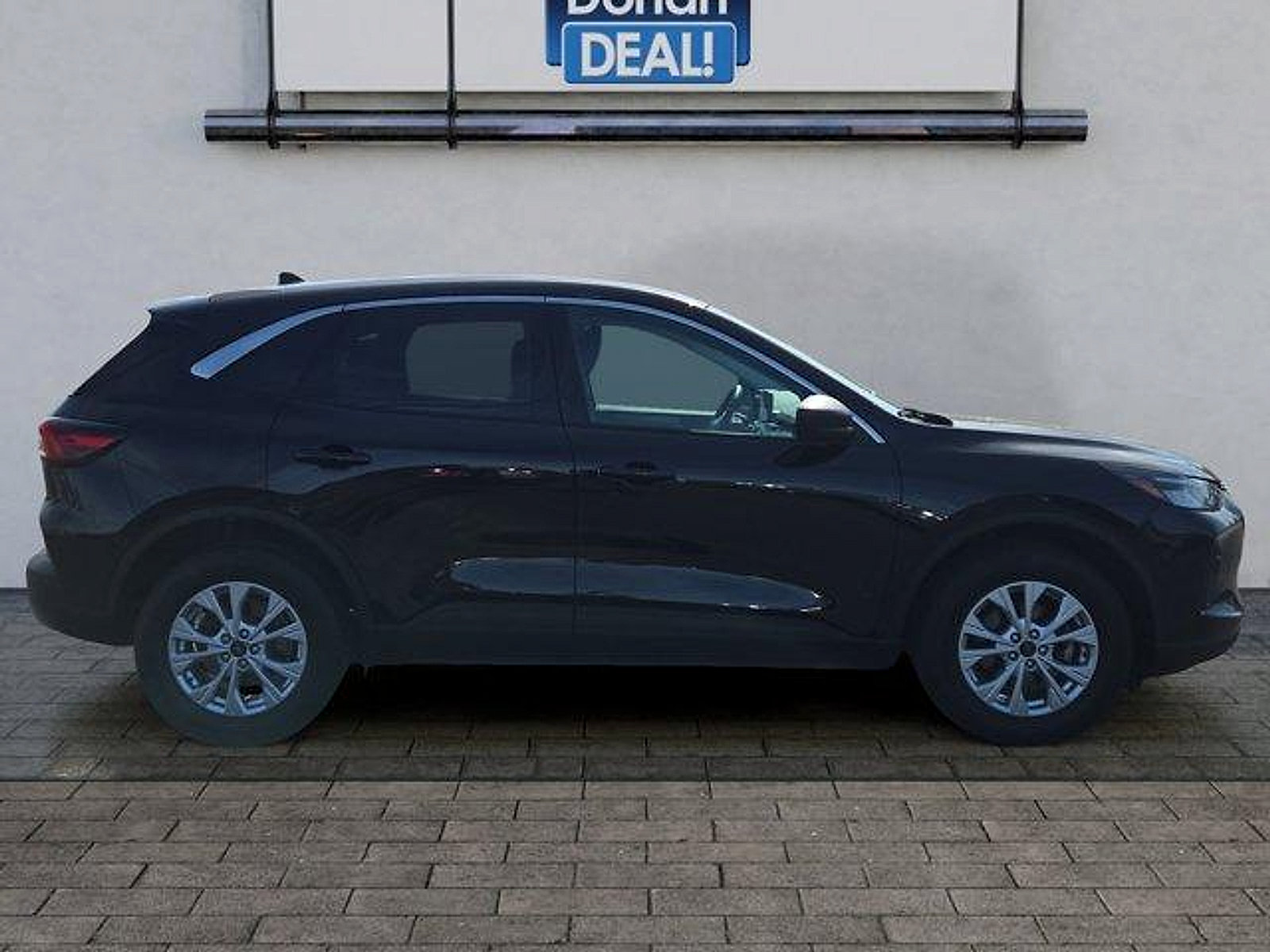 Certified 2023 Ford Escape Active AWD/4WD image 2
