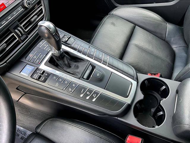 Used 2020 Porsche Macan AWD/4WD image 15