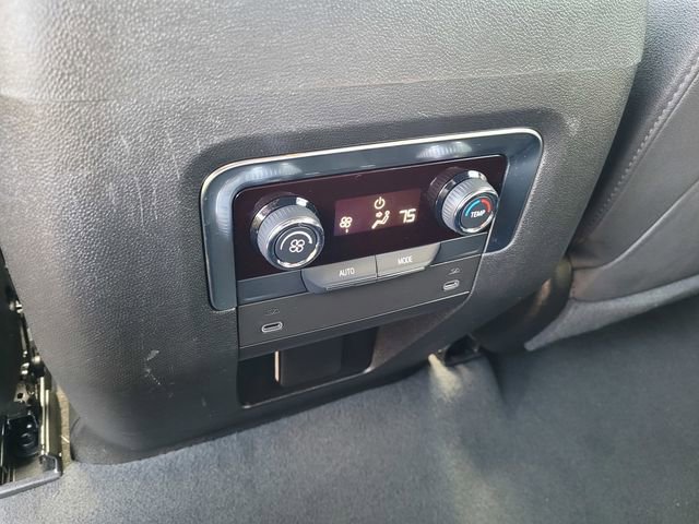 Used 2025 Chevrolet Tahoe LT AWD/4WD image 11