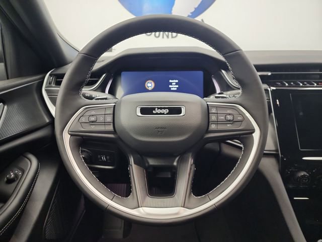 New 2025 Jeep Grand Cherokee L Laredo w/ Luxury Tech Group I image 21