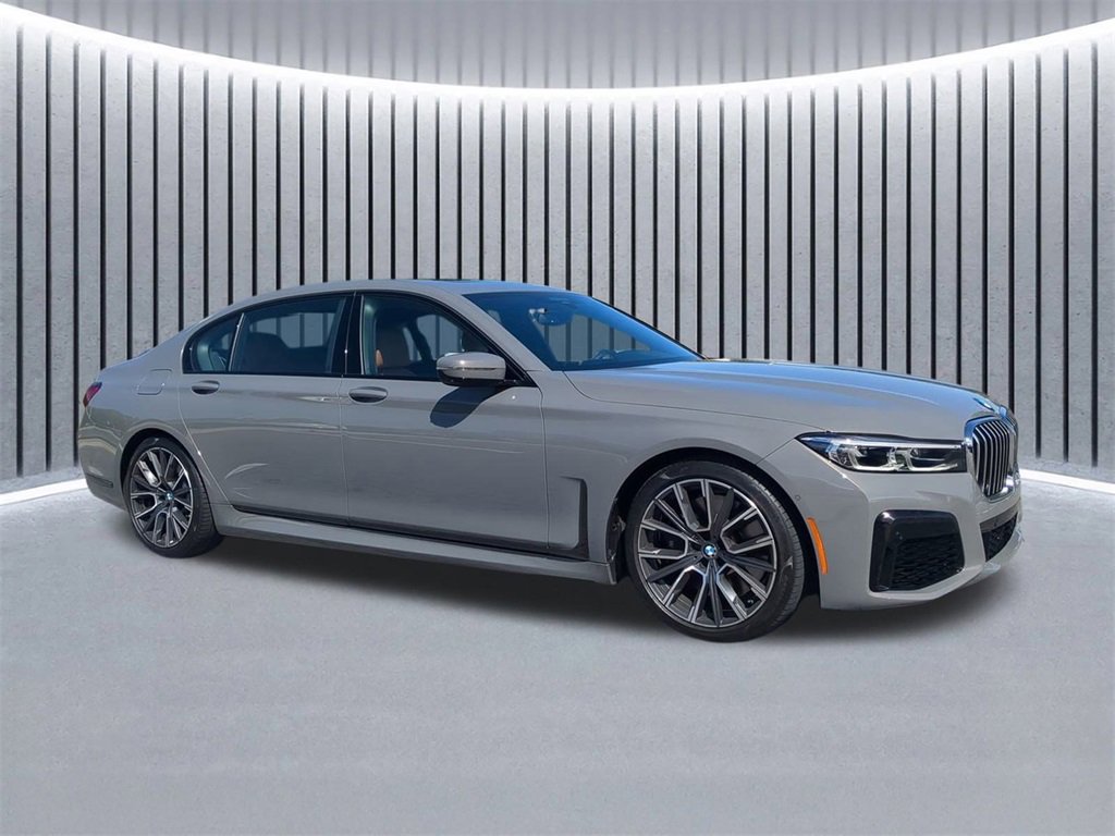 Used 2021 BMW 750i xDrive w/ Luxury Rear Seating Package image 3
