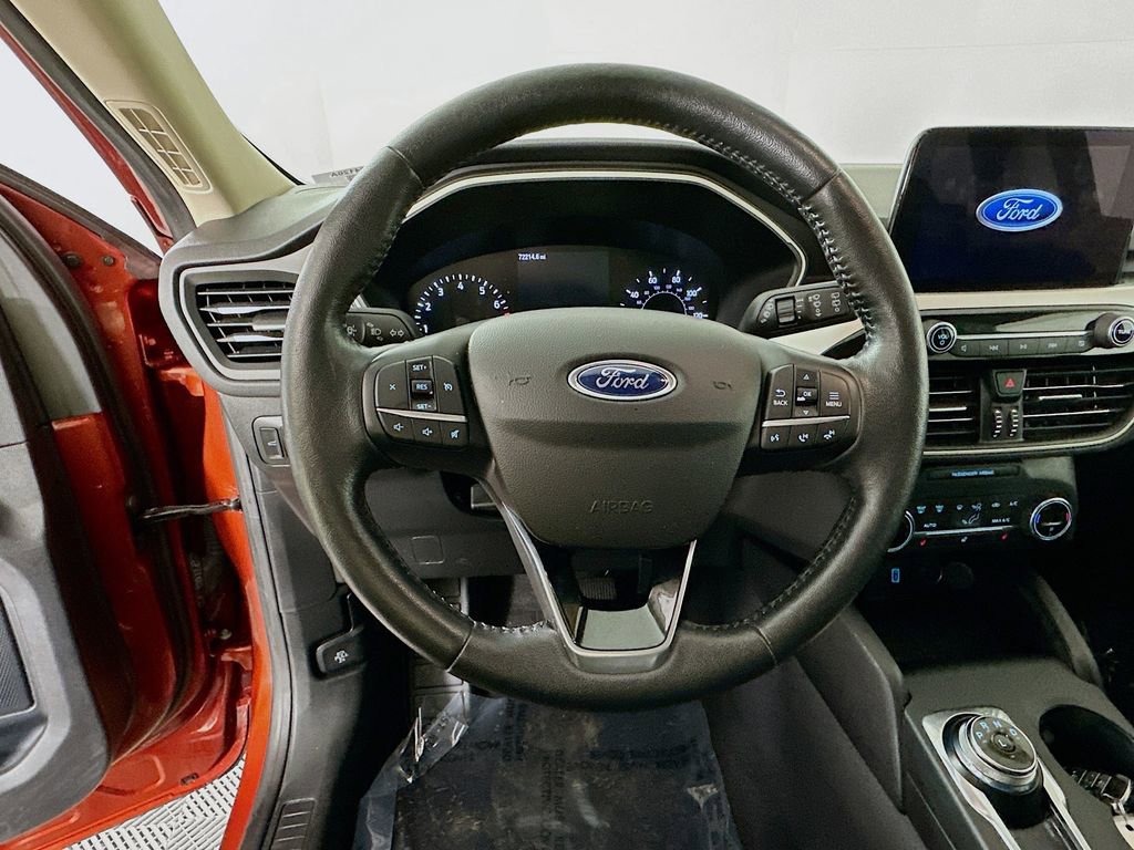 Used 2020 Ford Escape SEL image 16