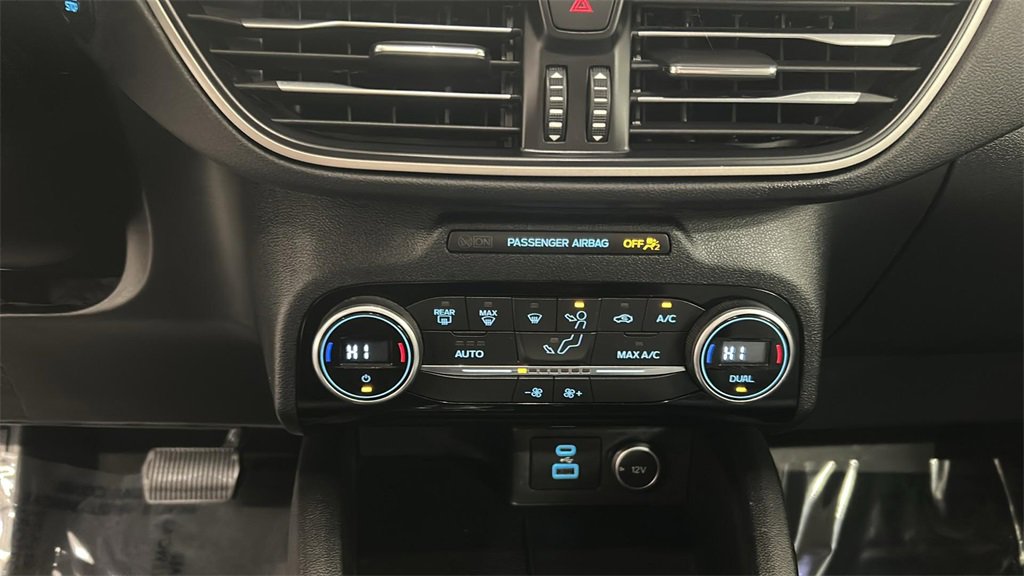 Used 2021 Ford Escape SE image 24