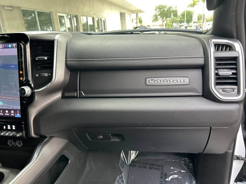 Used 2026 RAM 1500 Laramie AWD/4WD image 28