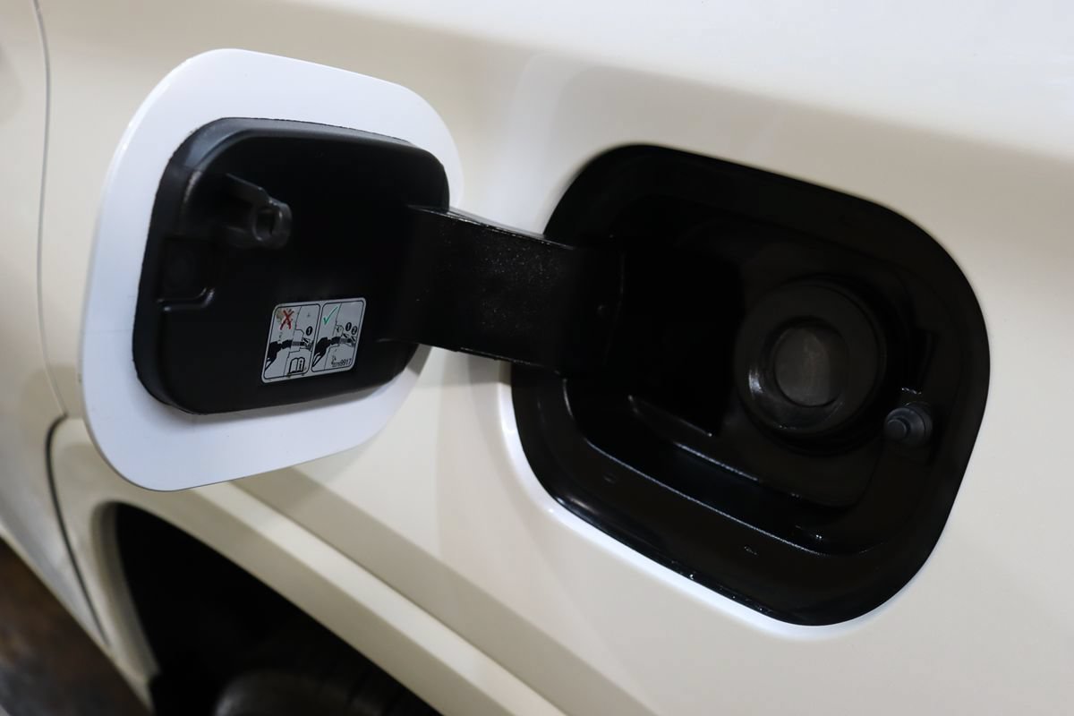 Used 2023 Chevrolet Traverse Premier FWD image 18