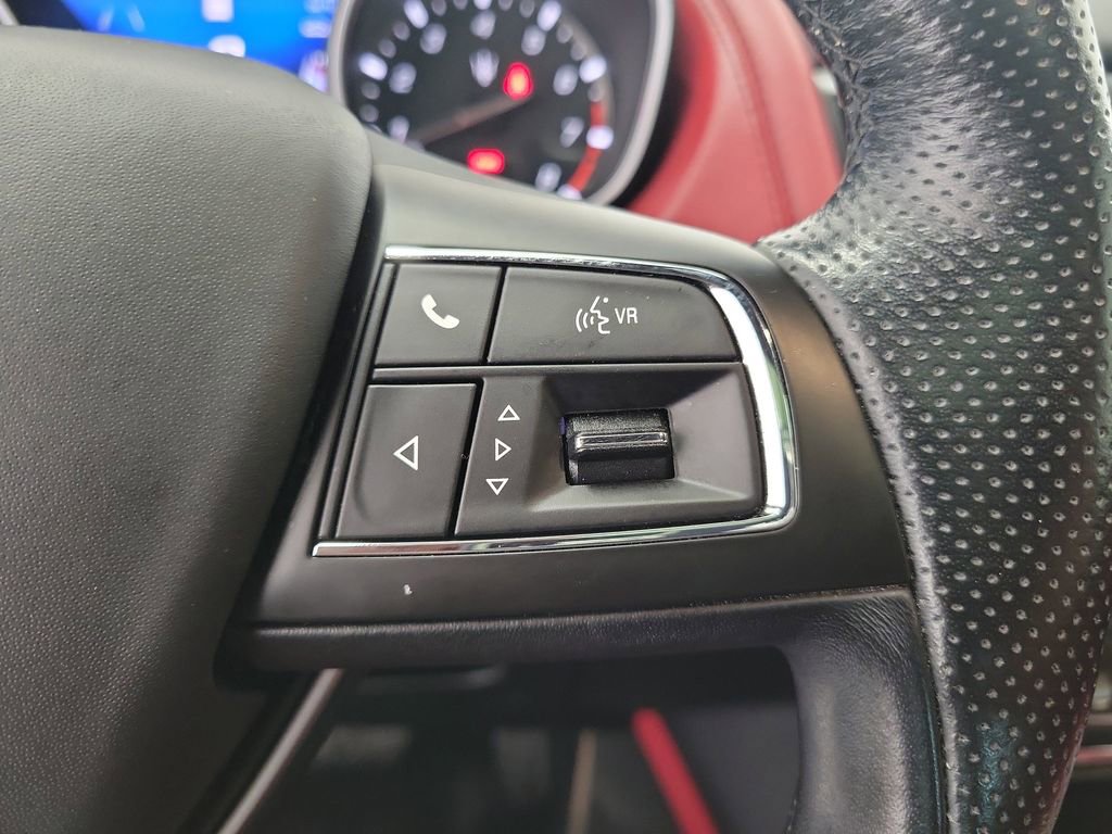 Used 2020 Maserati Levante image 25