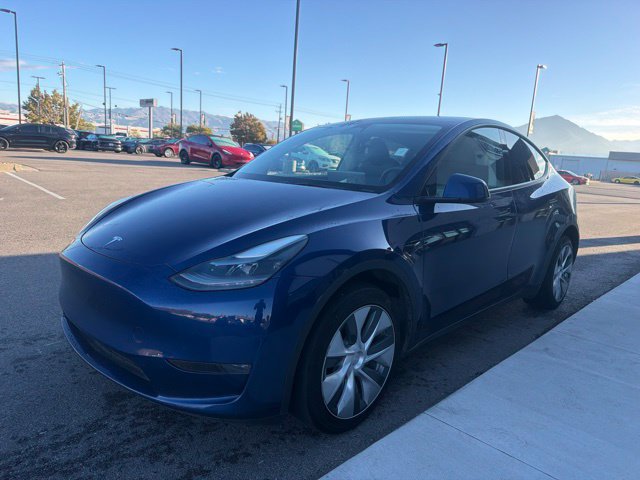 Used 2023 Tesla Model Y Long Range AWD/4WD image 3