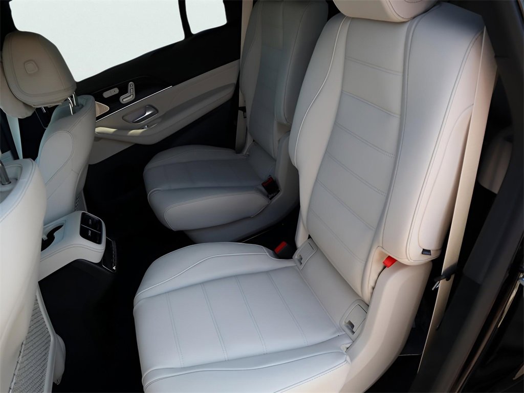 New 2026 Mercedes-Benz GLS 450 4MATIC image 24