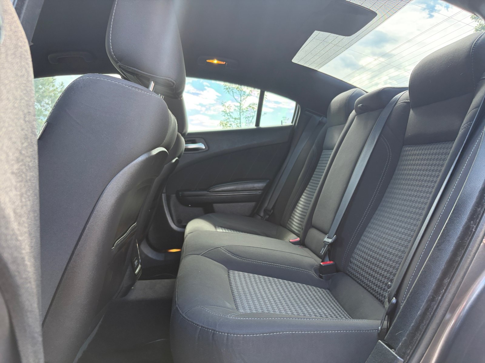 Used 2018 Dodge Charger GT w/ Blacktop Package AWD/4WD image 28