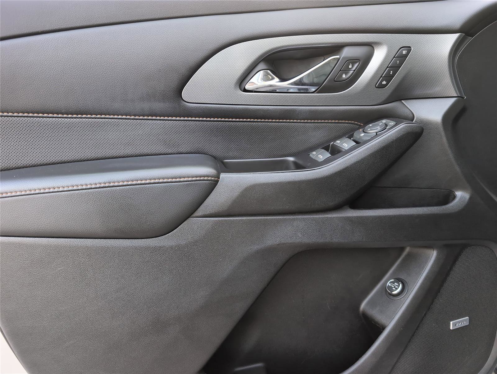 Used 2018 Chevrolet Traverse Premier w/ Redline Edition image 11