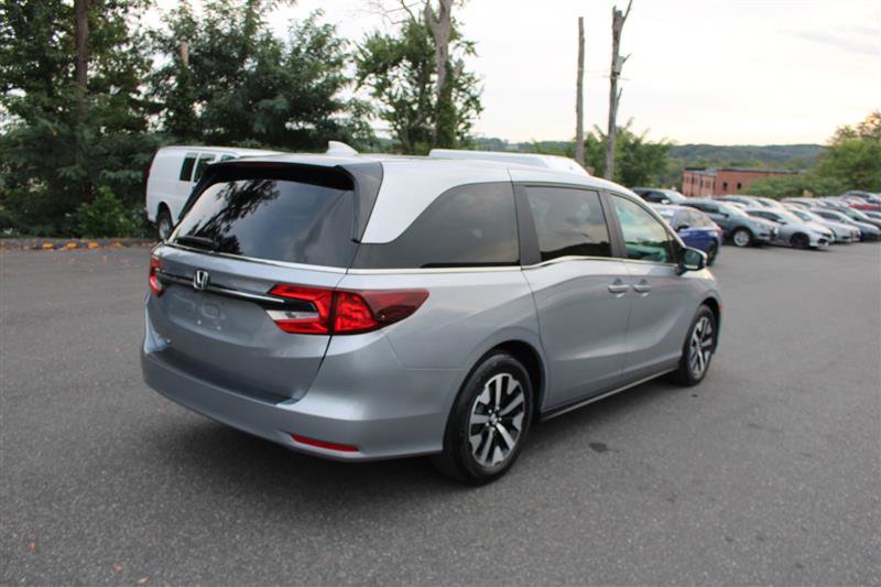 Used 2025 Honda Odyssey EX-L image 8