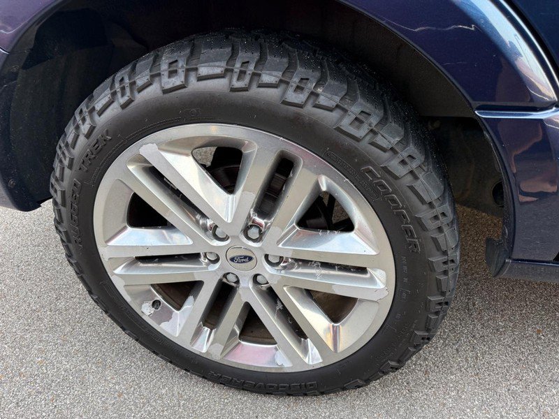 Used 2016 Ford Expedition Limited w/ Equipment Group 301A AWD/4WD image 5