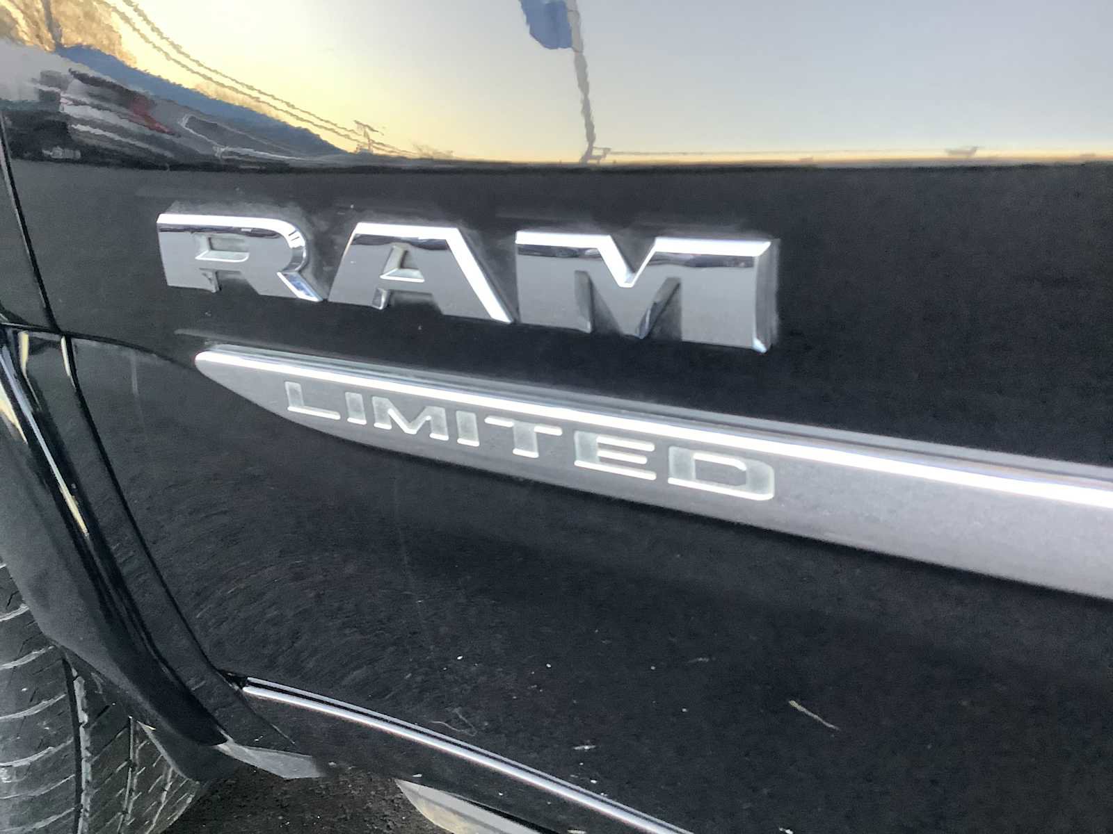 Used 2019 RAM 1500 Limited AWD/4WD image 7