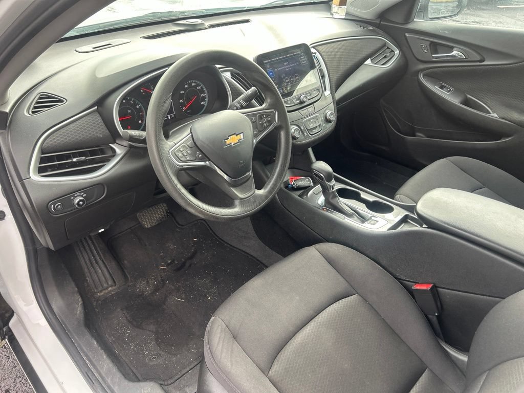 Used 2023 Chevrolet Malibu LS FWD image 17