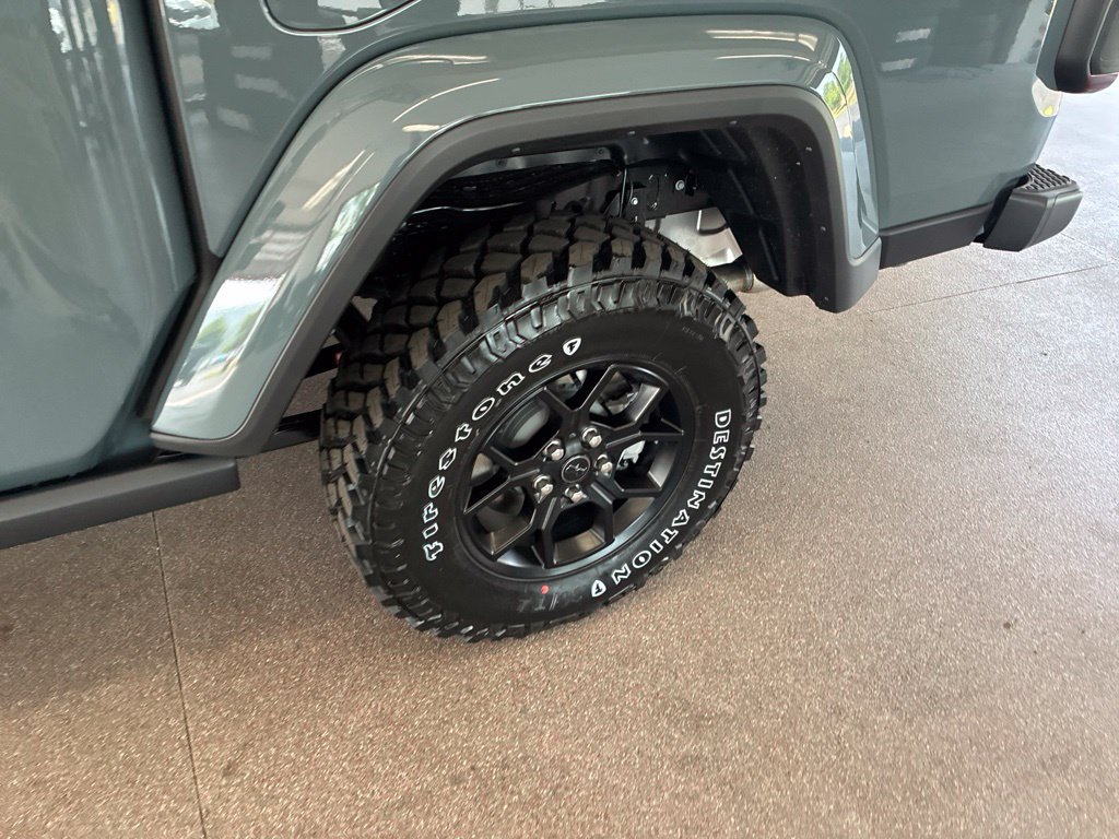 New 2026 Jeep Gladiator Sport AWD/4WD image 9