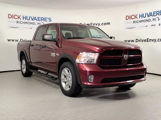 Used 2017 RAM 1500 Express AWD/4WD image 3