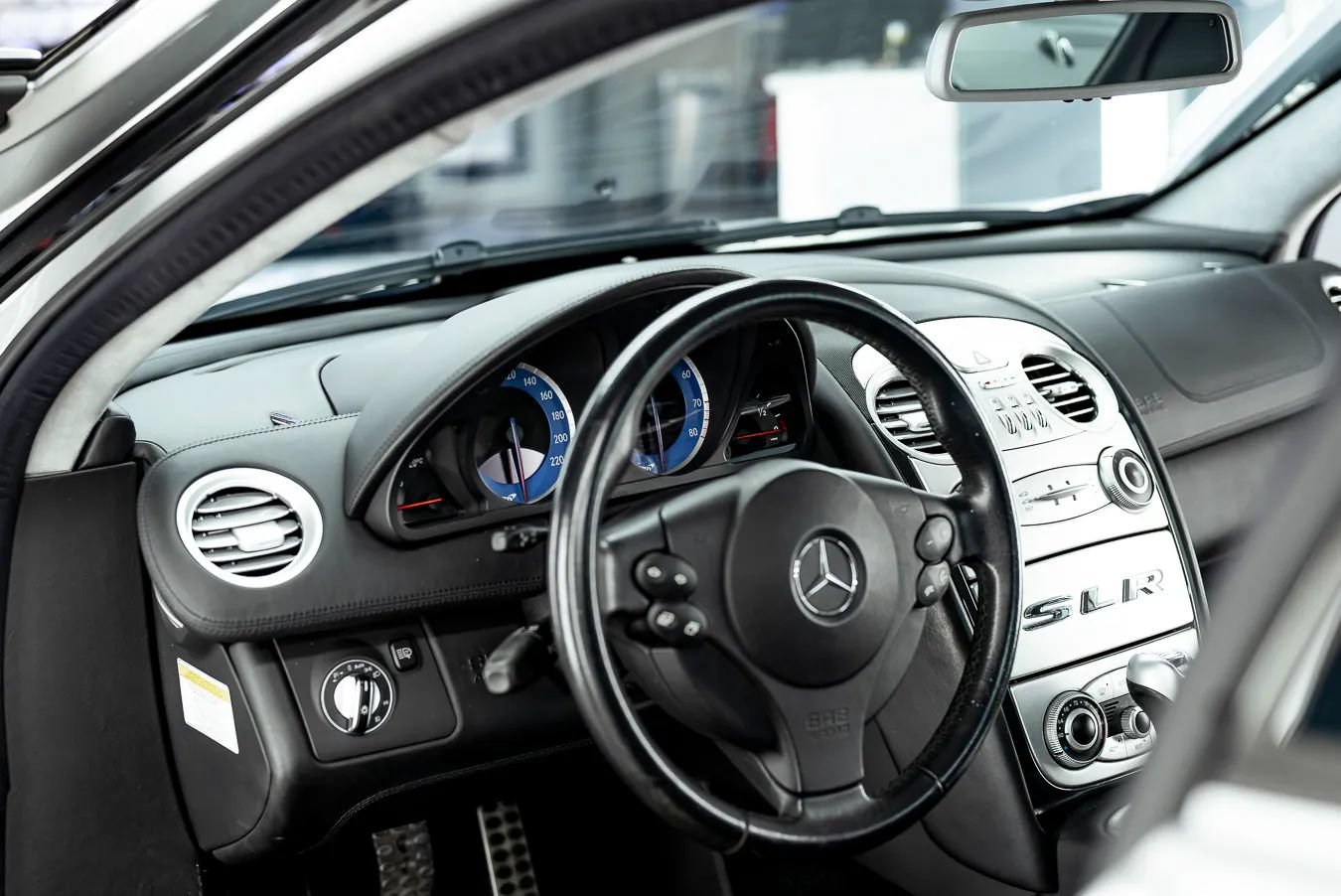 Used 2006 Mercedes-Benz SLR image 22