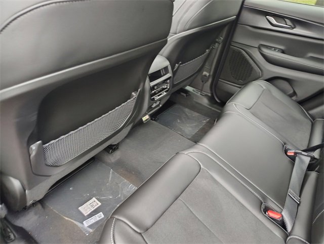 New 2025 Jeep Grand Cherokee Altitude w/ Trailer Tow Package image 30