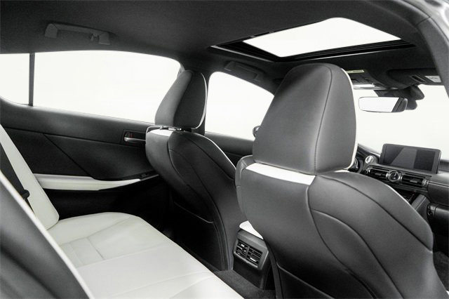Used 2024 Lexus IS 500 image 30