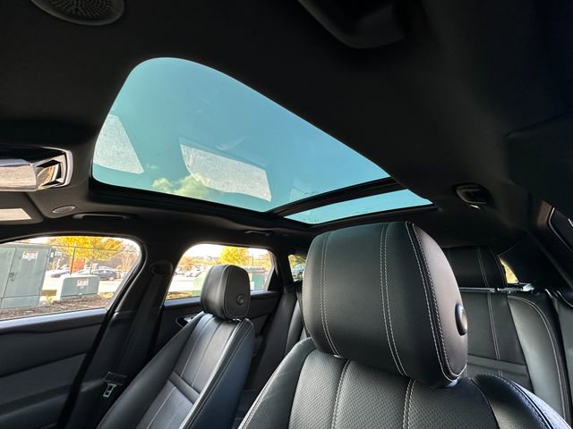 Used 2021 Land Rover Range Rover Velar S image 34