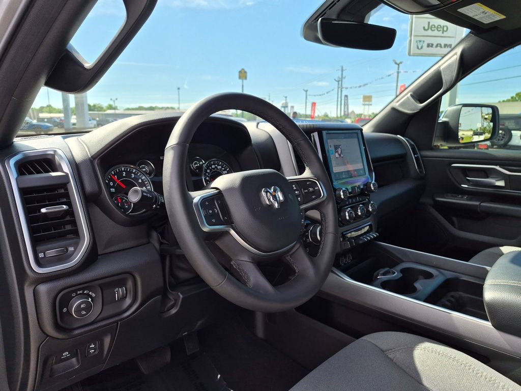 Used 2025 RAM 1500 Big Horn AWD/4WD image 15