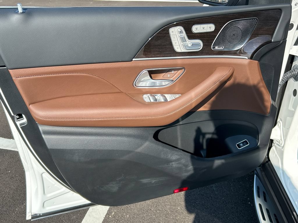New 2026 Mercedes-Benz GLS 450 4MATIC image 10