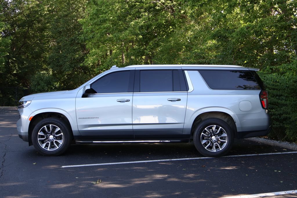 Used 2024 Chevrolet Suburban LS w/ Driver Alert Package AWD/4WD image 4