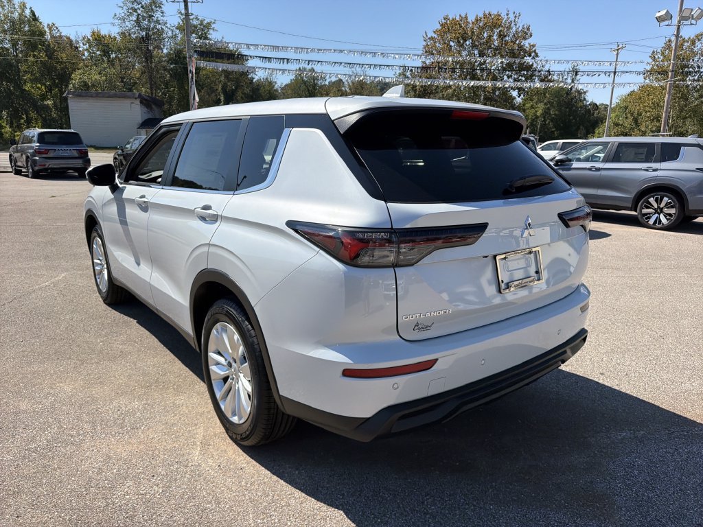 New 2026 Mitsubishi Outlander ES AWD/4WD image 5