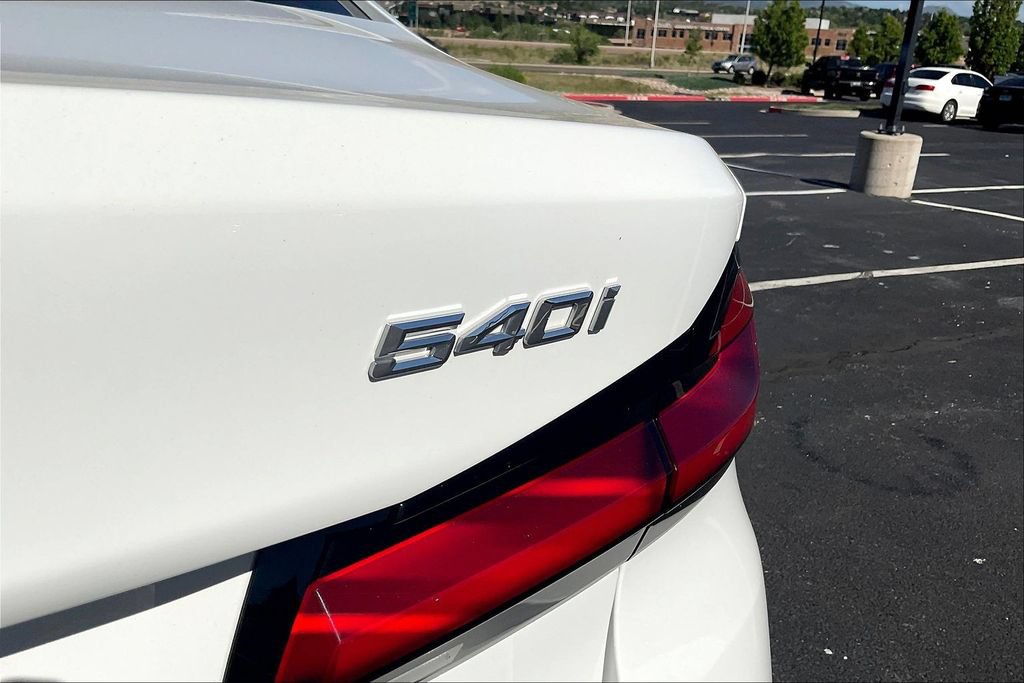 Used 2023 BMW 540i xDrive w/ Convenience Package AWD/4WD image 24