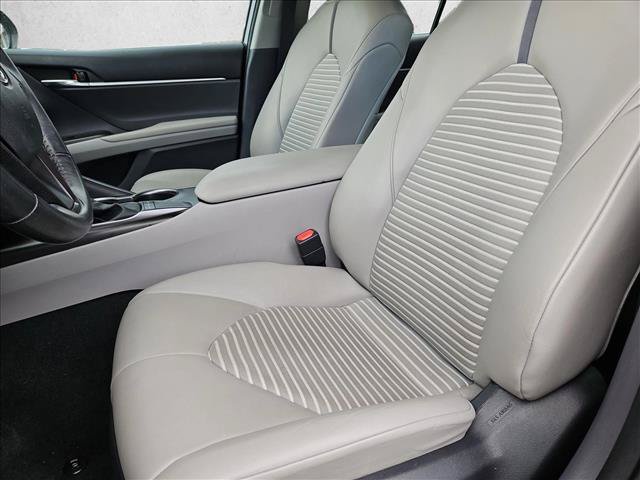 Used 2023 Toyota Camry SE FWD image 15