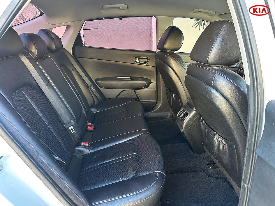 Used 2016 Kia Optima SX image 14