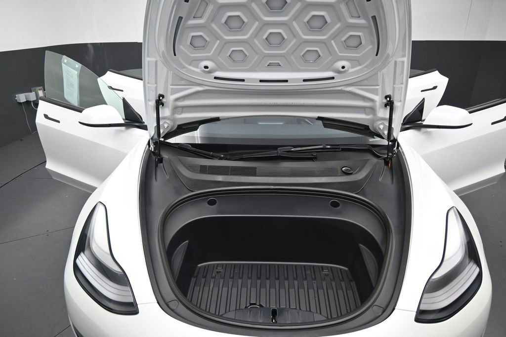 Used 2023 Tesla Model 3 Standard Range RWD image 37