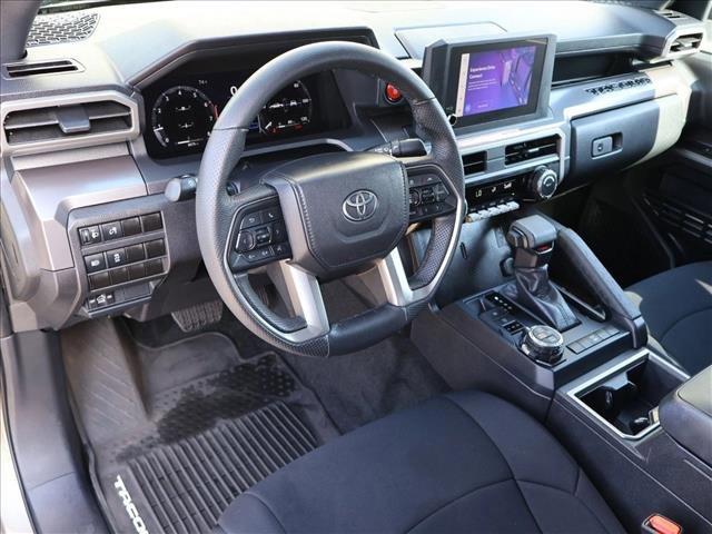 Certified 2025 Toyota Tacoma TRD Off-Road AWD/4WD image 10