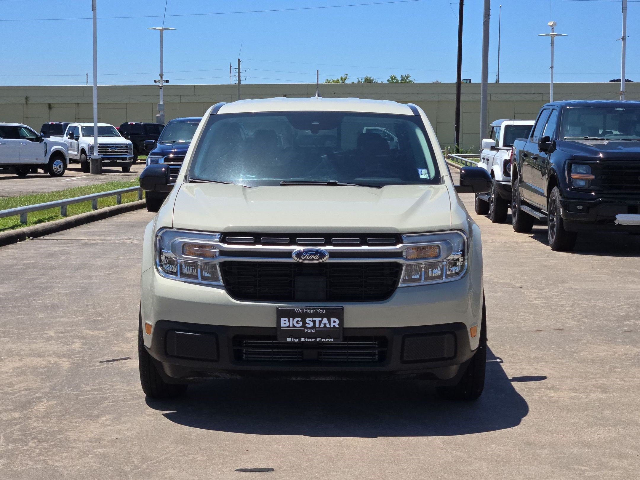 Certified 2024 Ford Maverick Lariat w/ 4K Tow Package AWD/4WD image 11
