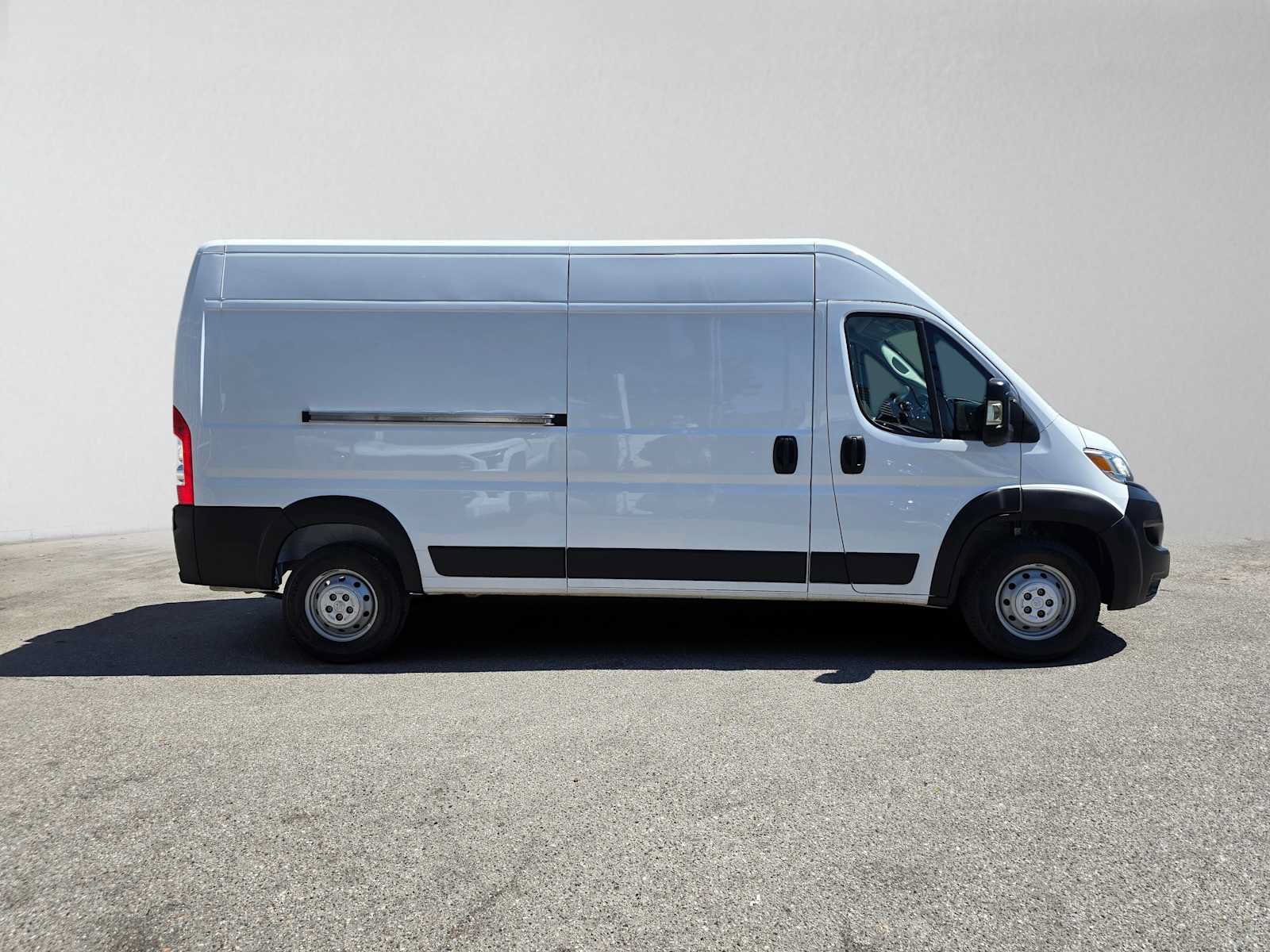 Used 2023 RAM ProMaster 2500 FWD image 2